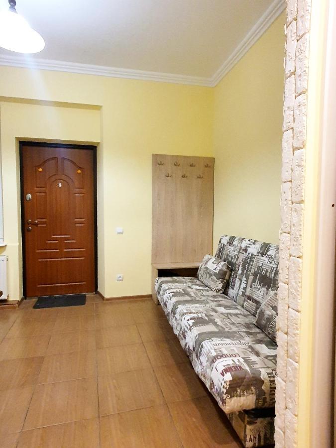 Homey Apartment On Vicheva Str. Lviv Extérieur photo