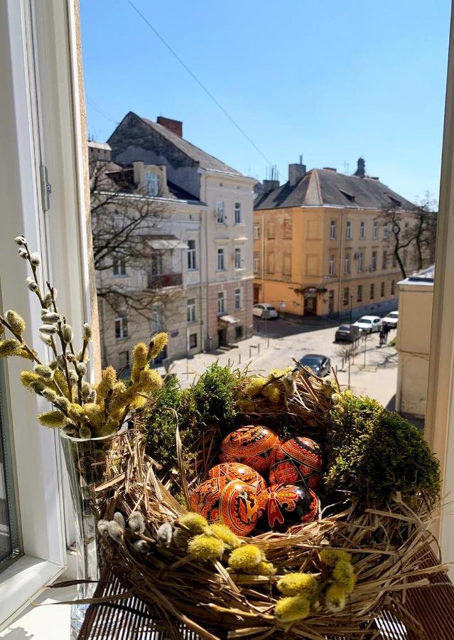 Homey Apartment On Vicheva Str. Lviv Extérieur photo